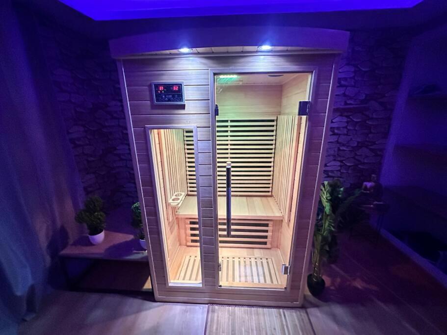 E Servagnat T3 Luxe Avec Sauna Jacuzzi Et Hammam Épernay Dış mekan fotoğraf
